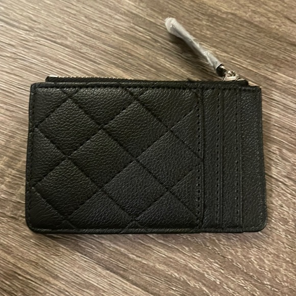 Black/Silver Zip-up Card Holder - Picture 5 of 5